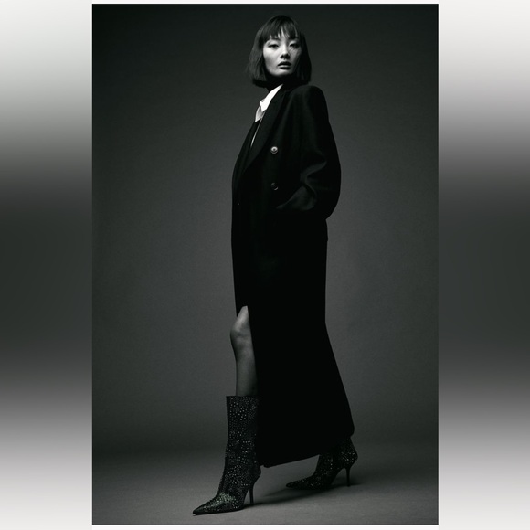 NWT RHINESTONE STUDDED POINTED TOE BOOTIES SIZE 7 🖤🖤🖤 - Picture 3 of 12